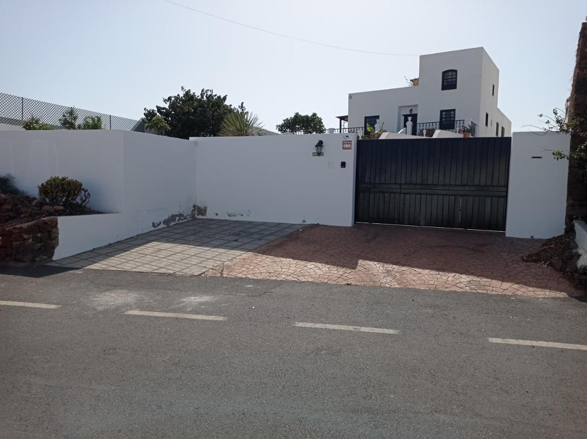 הוילה Casa Sol Y Mar Tías מראה חיצוני תמונה